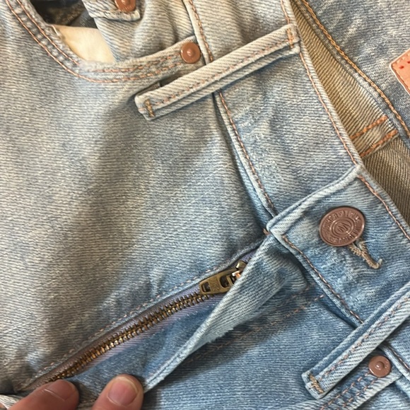 MOTHER The Weekender Jeans in Free Hugs Size 27 NWT - Picture 9 of 14